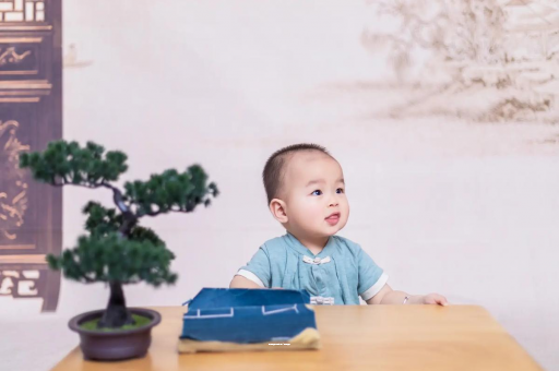 重庆宝宝喊肚子疼怎么回事